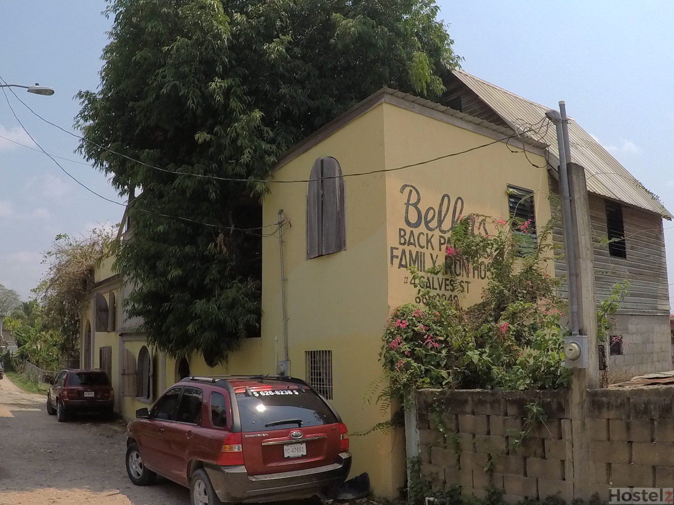 Streetview of Bella's Backpackers when coming from the main road