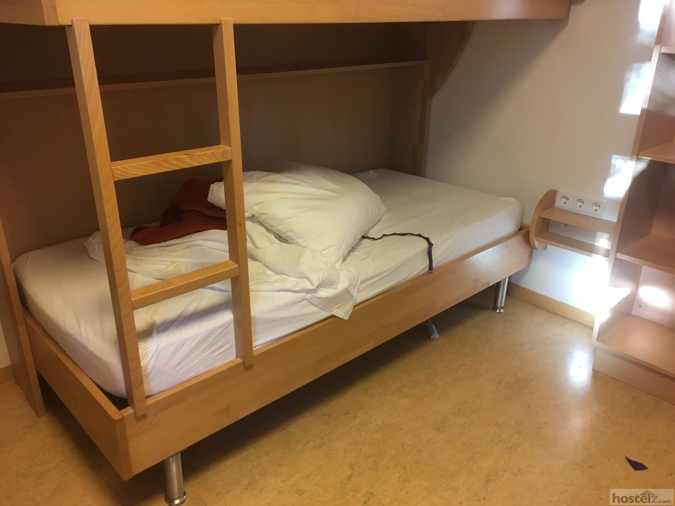 4 bed dorm room