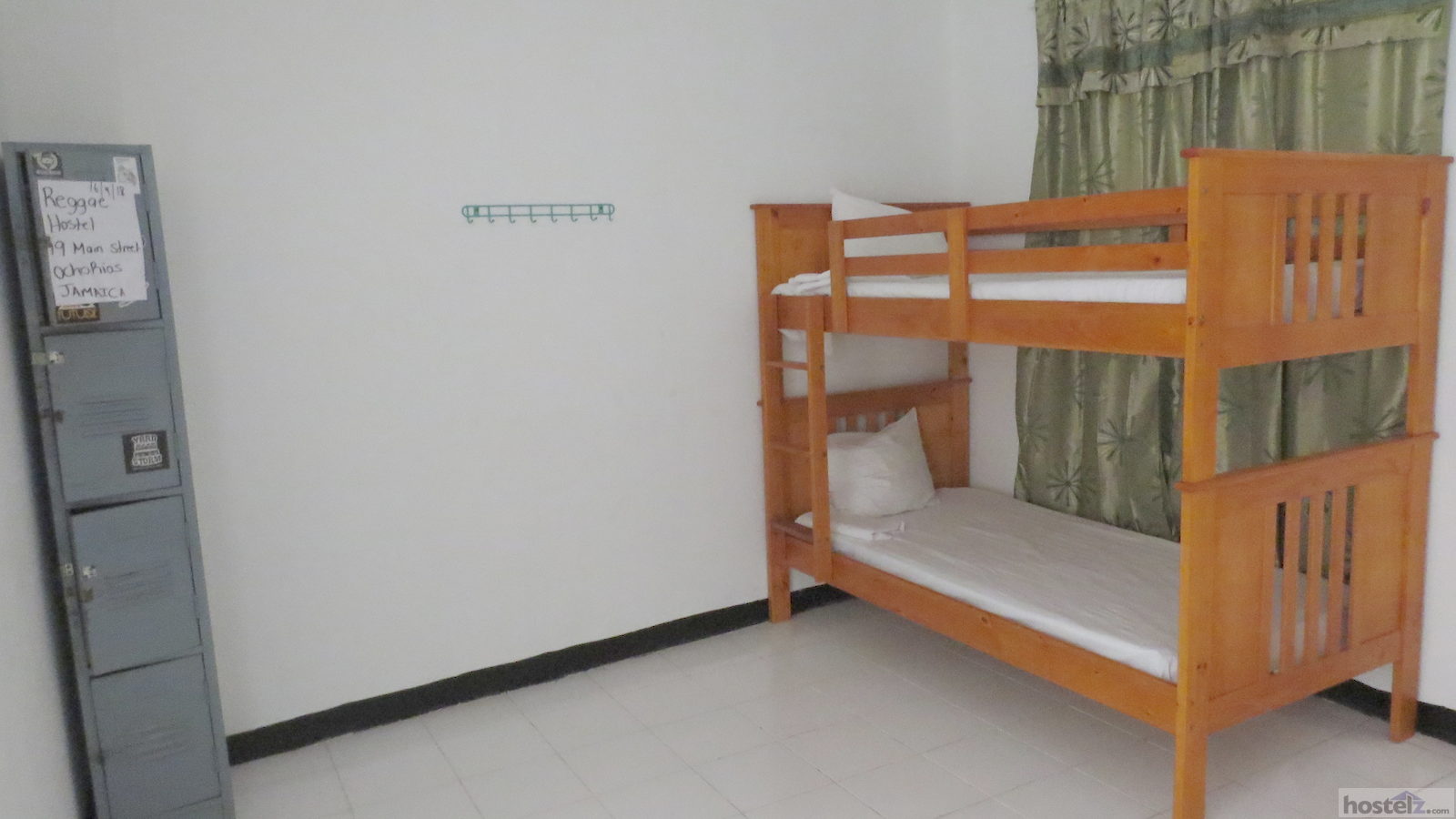 4-Bed En Suite Dorm