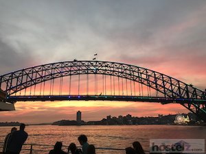  Sydney Harbour Bridge 