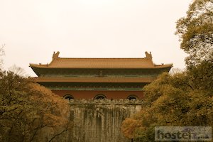  The Ming Xiaoling Mausoleam in Zhongshan Park. 
