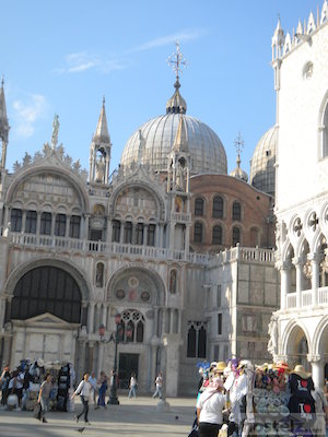  Get to know Venice (no more 