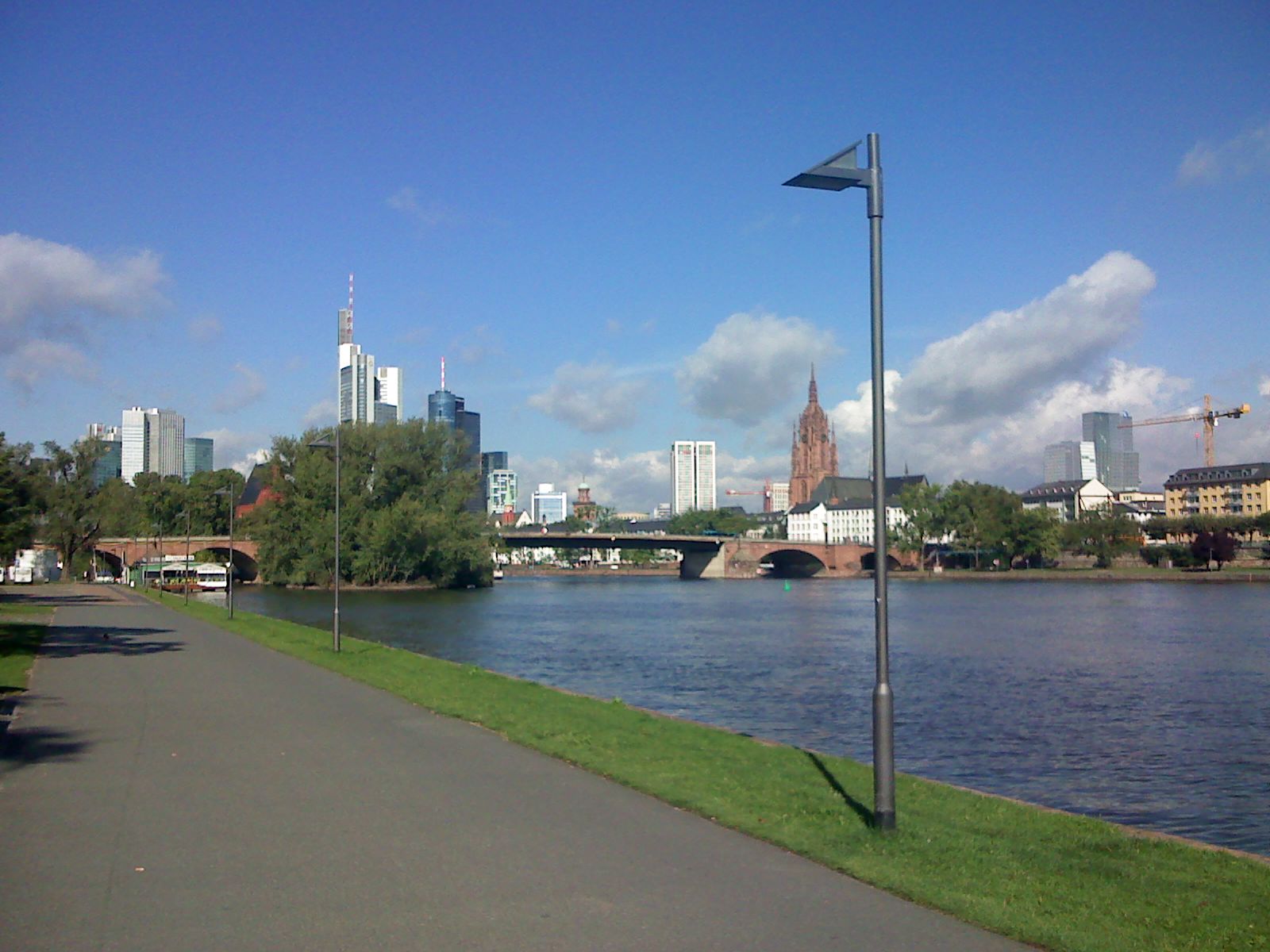 Where to stay in Frankfurt on a budget
