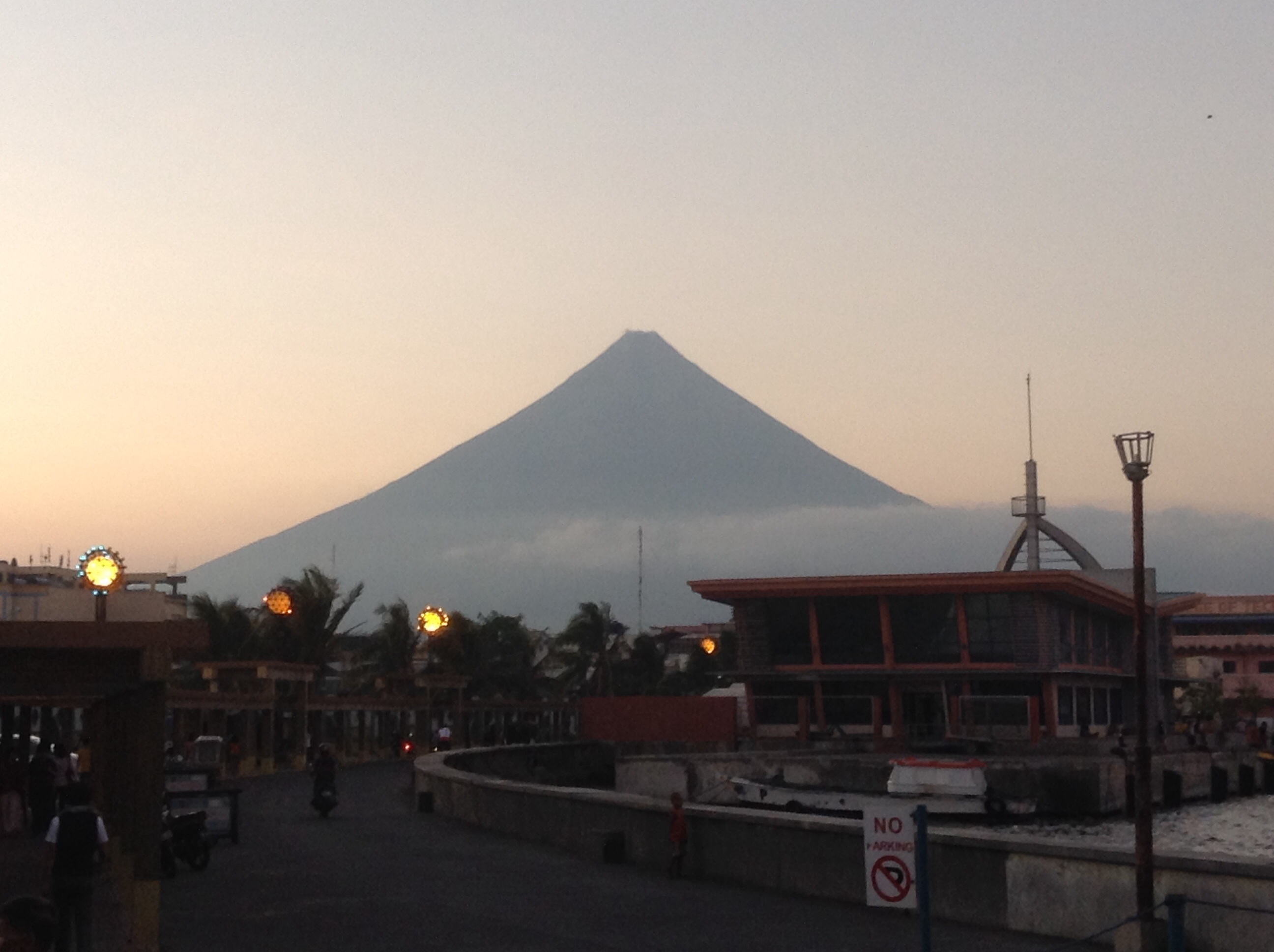 Where to stay in Legazpi on a budget