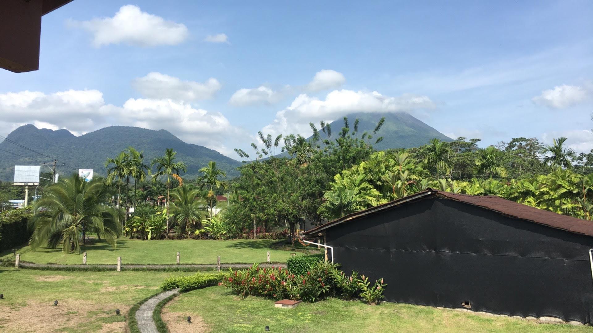 Where to stay in La Fortuna on a budget