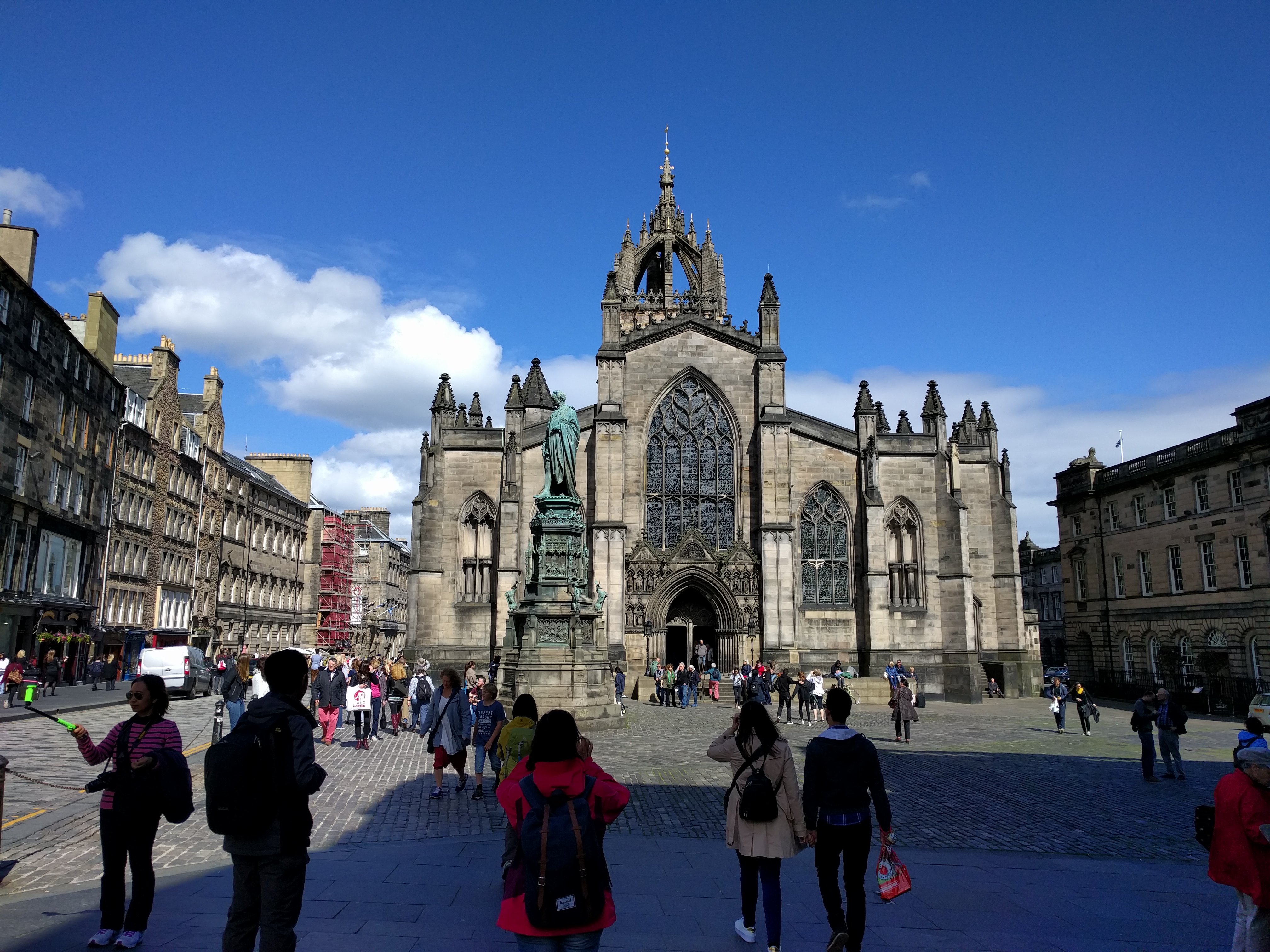 Where to stay in Edinburgh on a budget Where to stay in Edinburgh on a budget