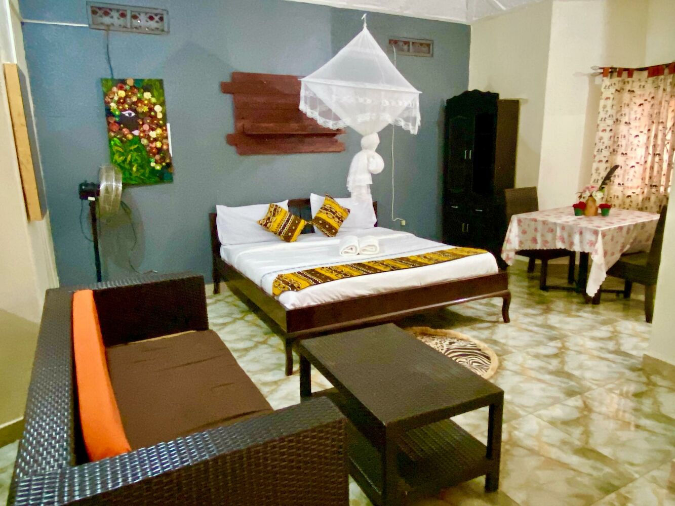 Gorilla African Guest House, Entebbe