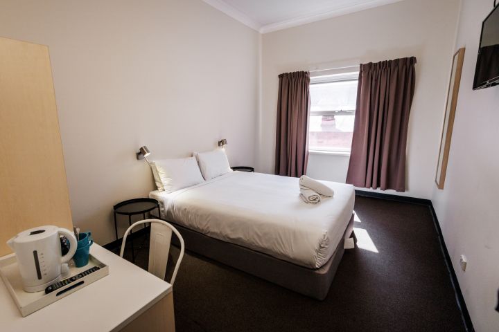 Queen Ensuite