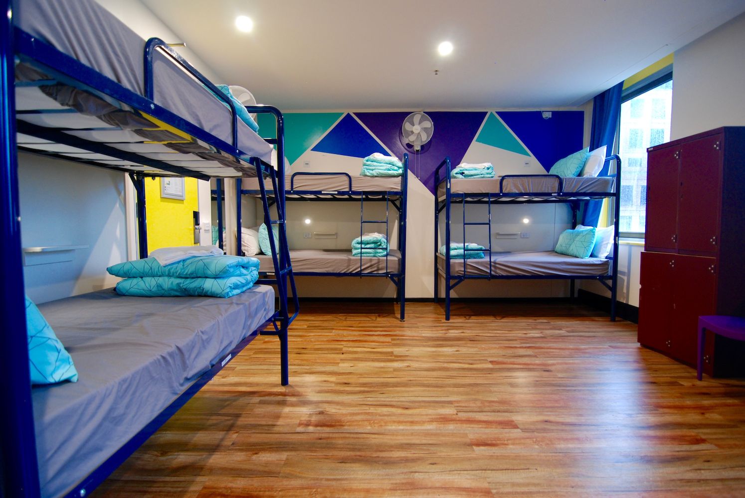 Price Comparison for Flinders Backpackers in Melbourne (with HONEST Reviews 2022)