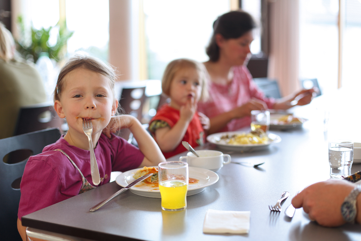 Jugendherberge Stuttgart Neckarpark, Stuttgart