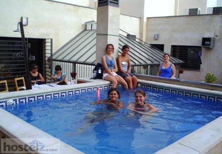 Key exile Medicinal Oasis Backpackers' Hostel Sevilla, Seville - 2023 Price & Reviews Compared