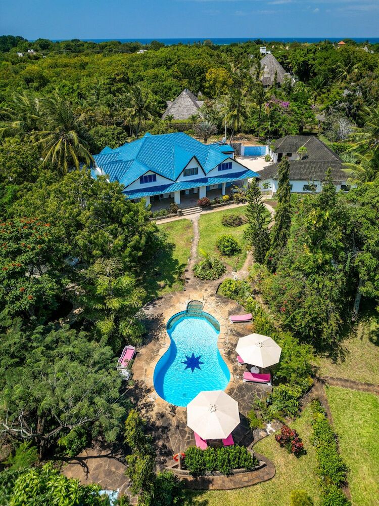 Best for Solo Traveler: Aerial of Property
