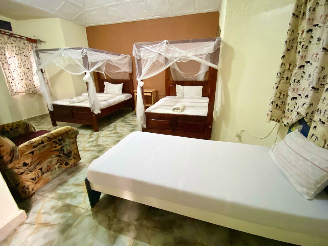 Gorilla African Guest House, Entebbe