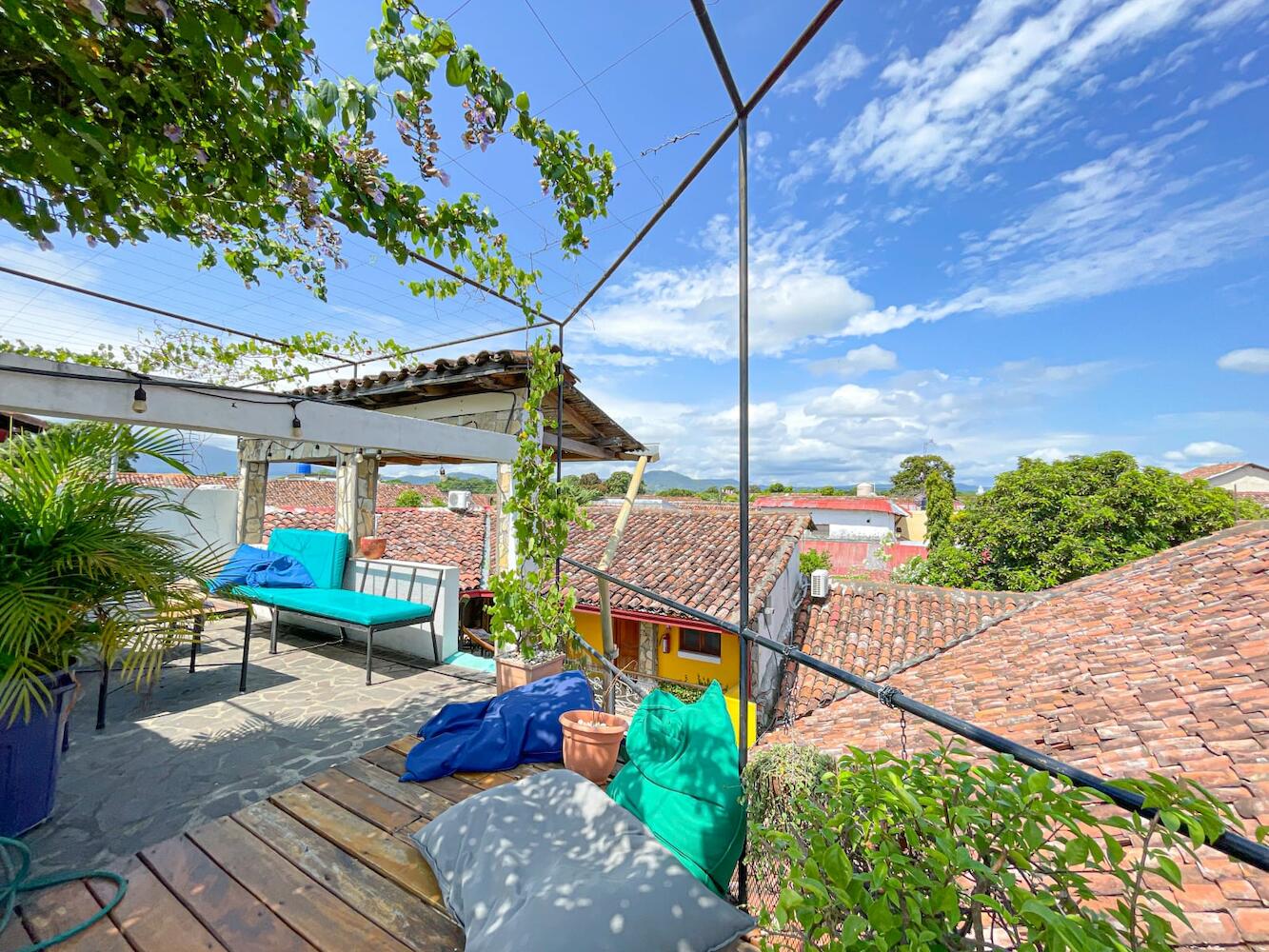 Hostel Oasis Granada in Granada - Prices 2020 (Compare ...