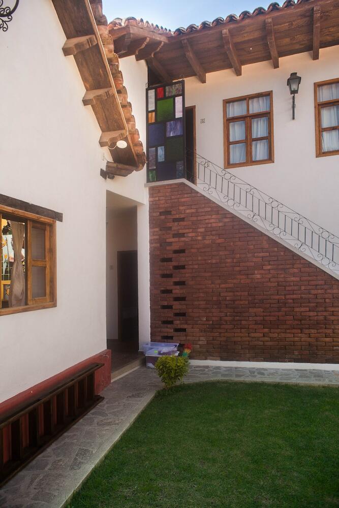 Casa Tequio