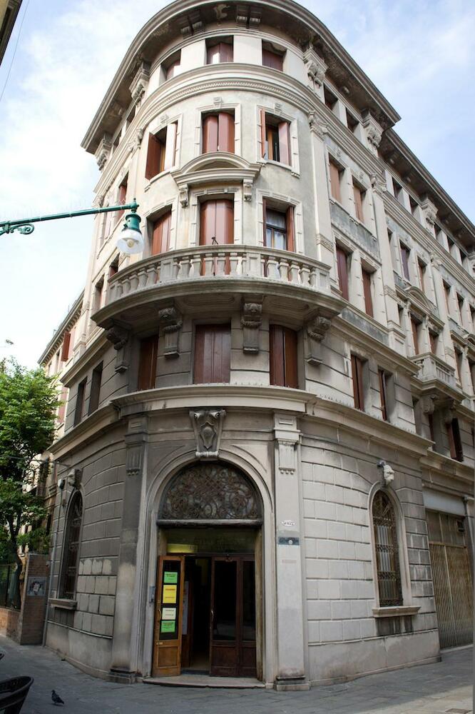 Ostello Domus Civica, Venice
