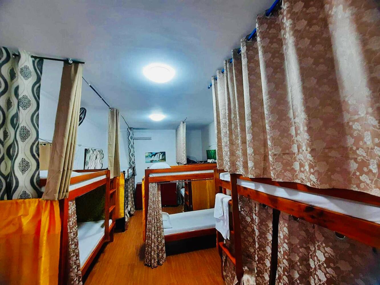 3 Sisters Guest House, Moalboal