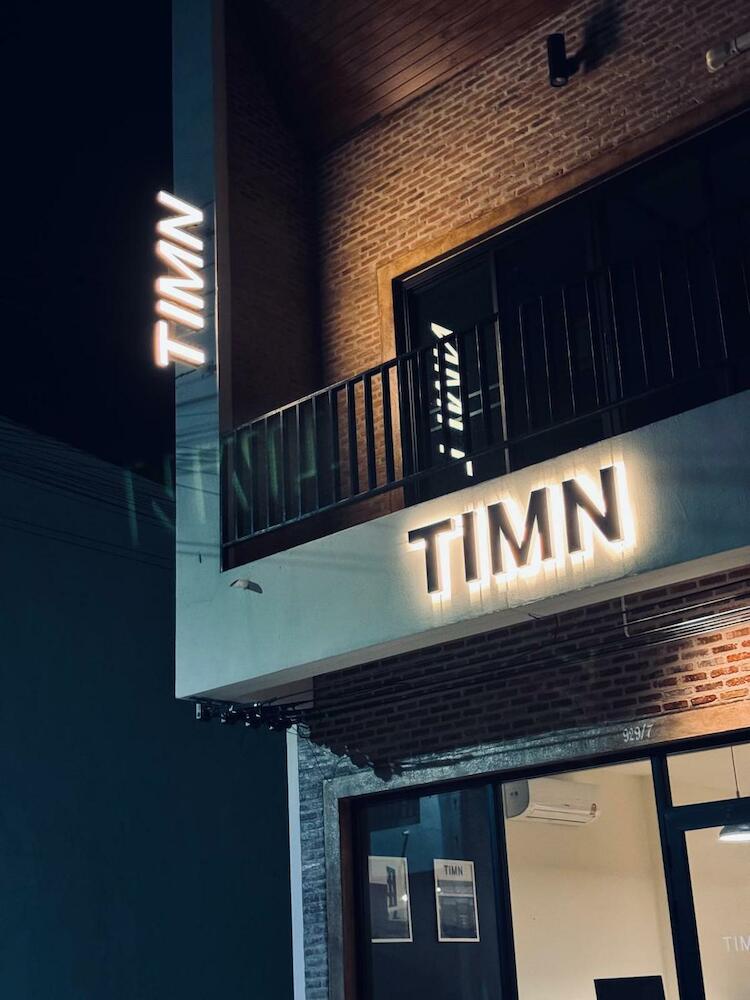 Timn Hostel, Pai