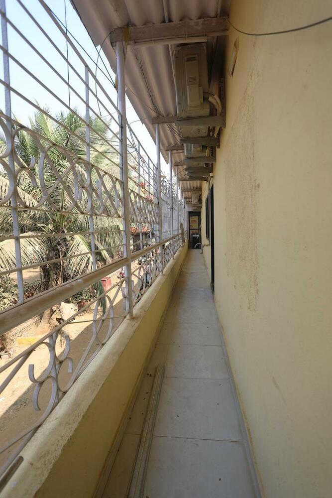 Mango Goregaon Hostel & Pg, Mumbai