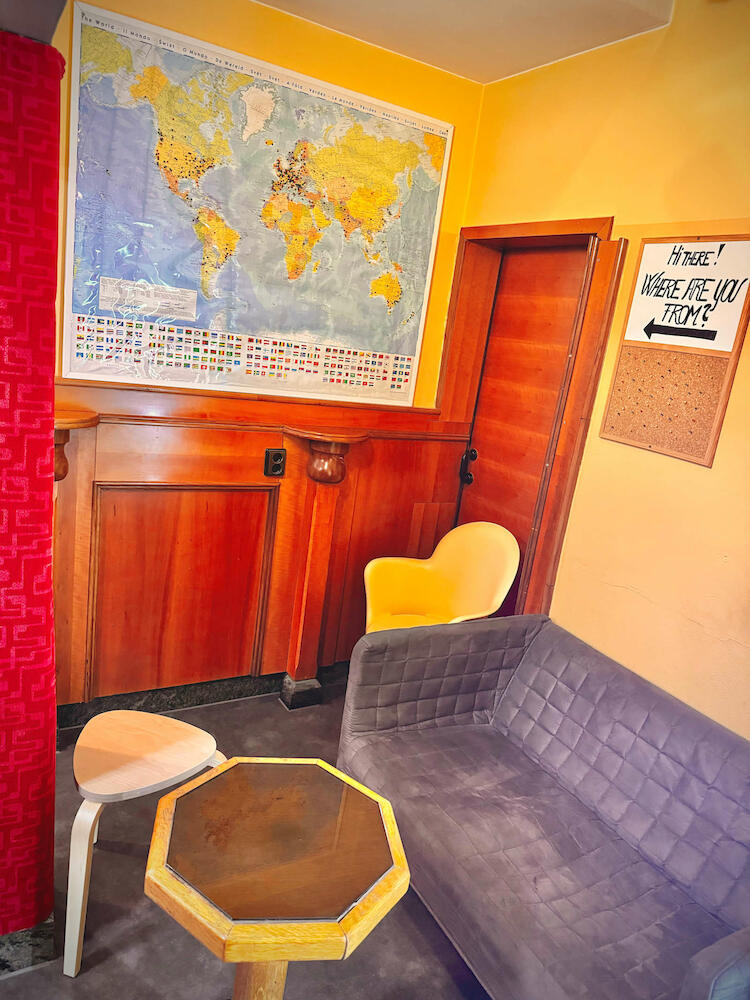 Aladin Hostel