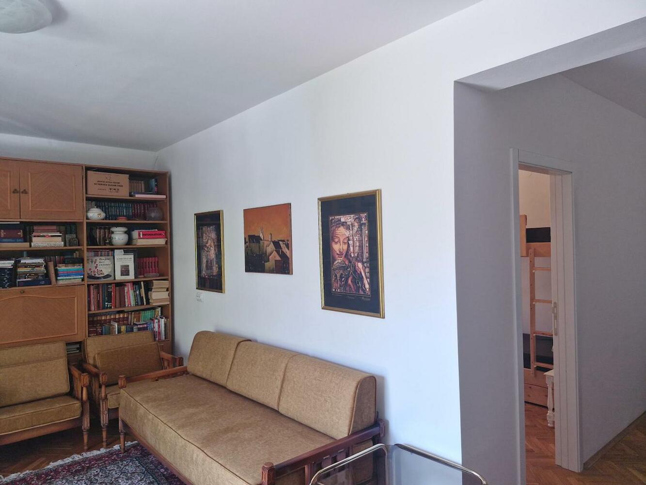 Golden Bay Apartment