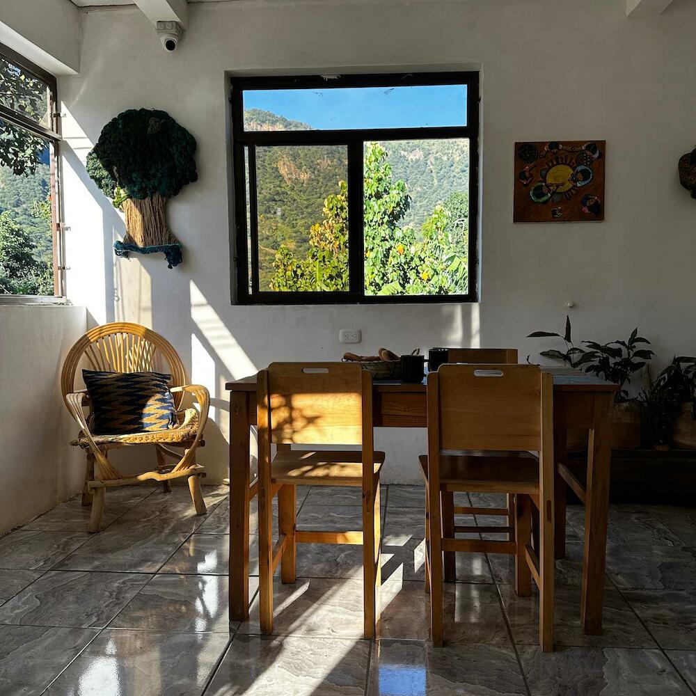 4 Elementos Hostal, San Juan La Laguna