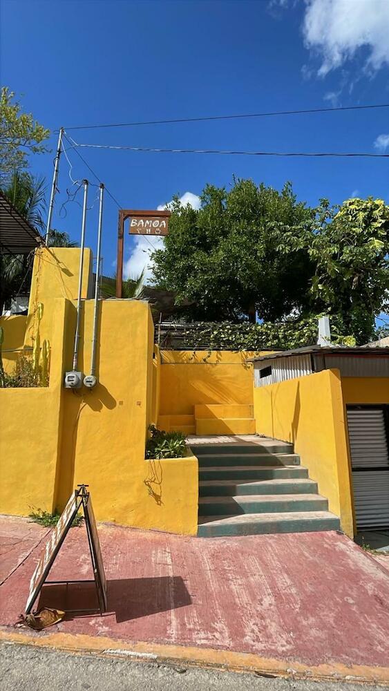 La Embajada Hostel, Bacalar