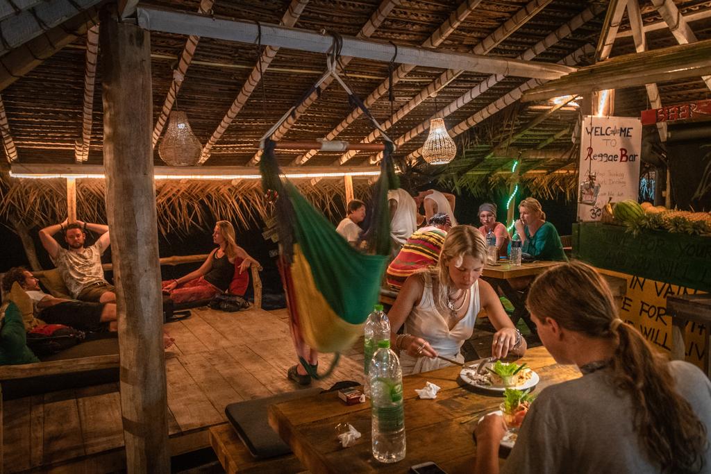 Backpack Beach Hostel & Reggae Bar, Galle