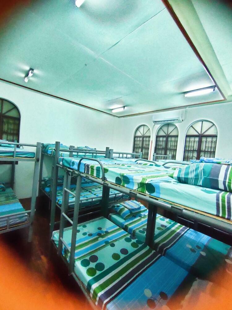 Mang Ben Dormitory Kaliraya