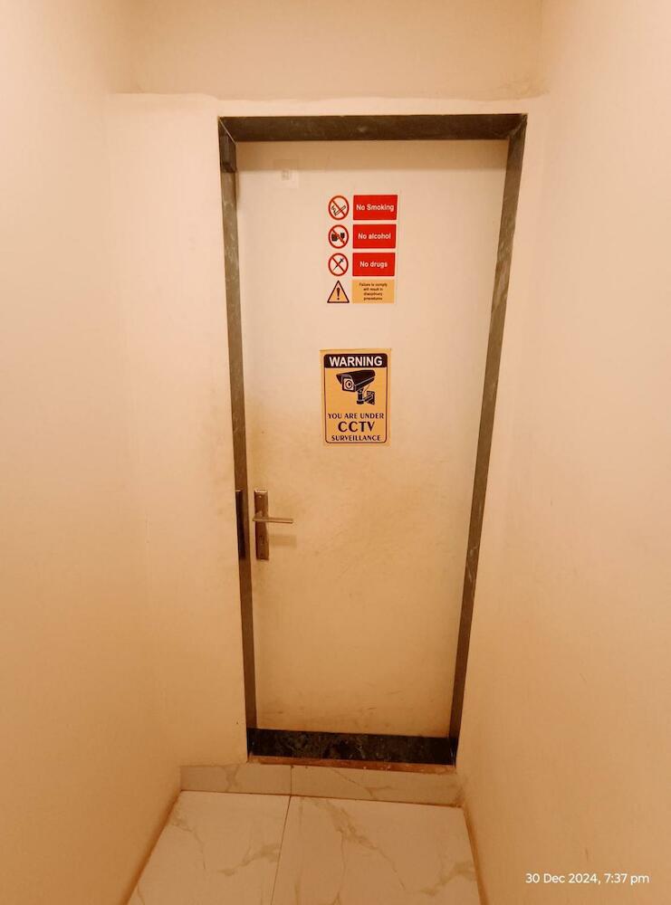 Stay Retreats - Dorm In Andheri, Mumbai