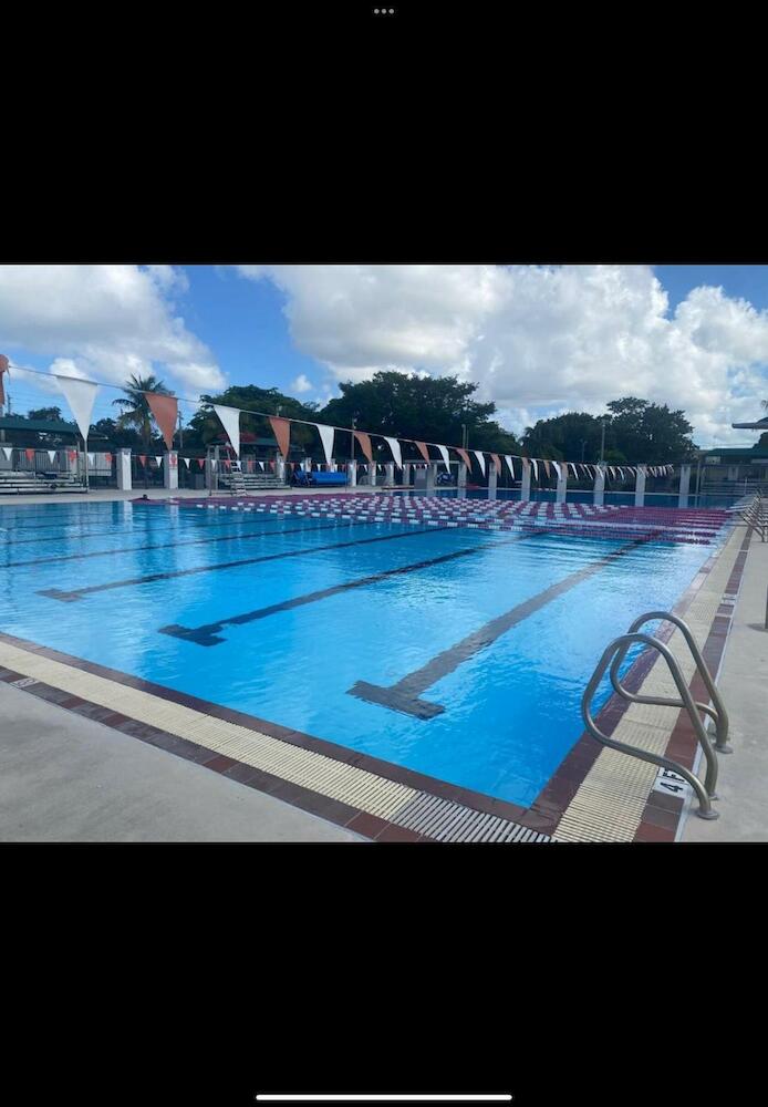 Miami Coliving Shared House For Professionals, Miami Beach