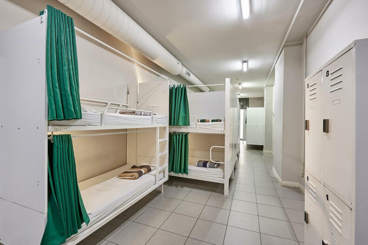 Hola Hostel Eixample