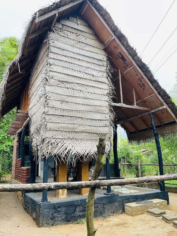 Sigiriya Coconut Shade Hostel