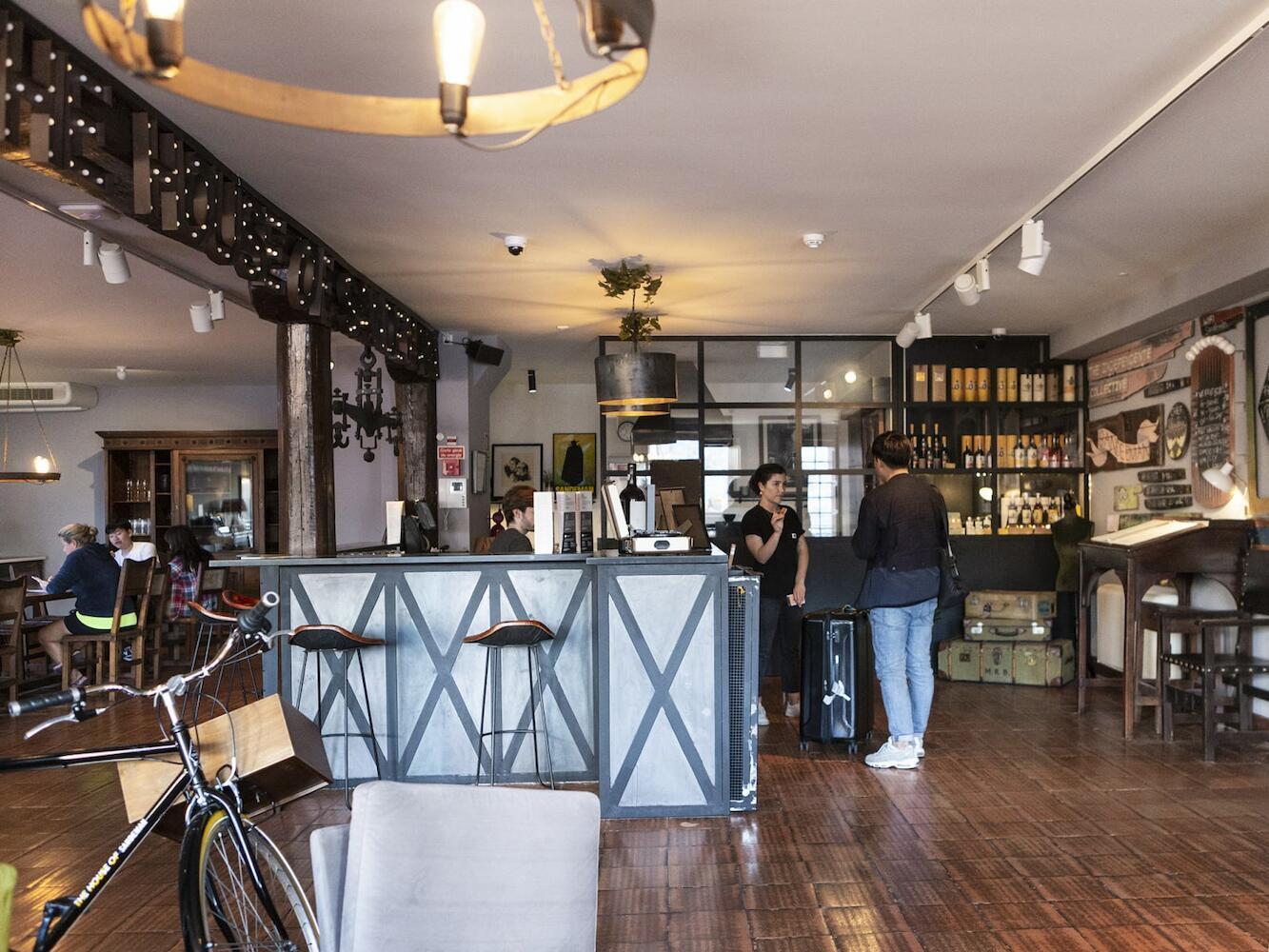 The House of Sandeman - Hostel & Suites