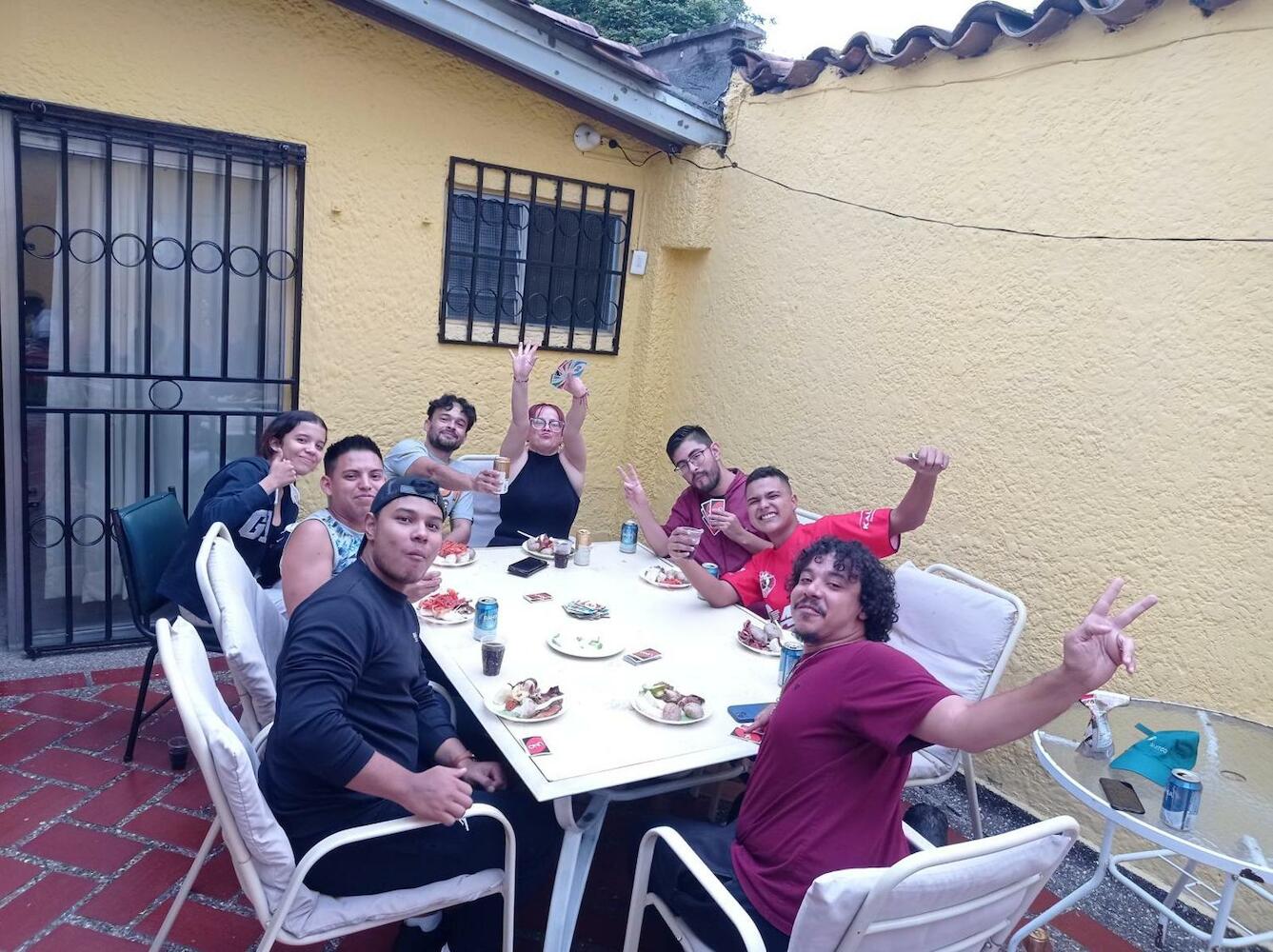 Yellow House Hostel, Medellin