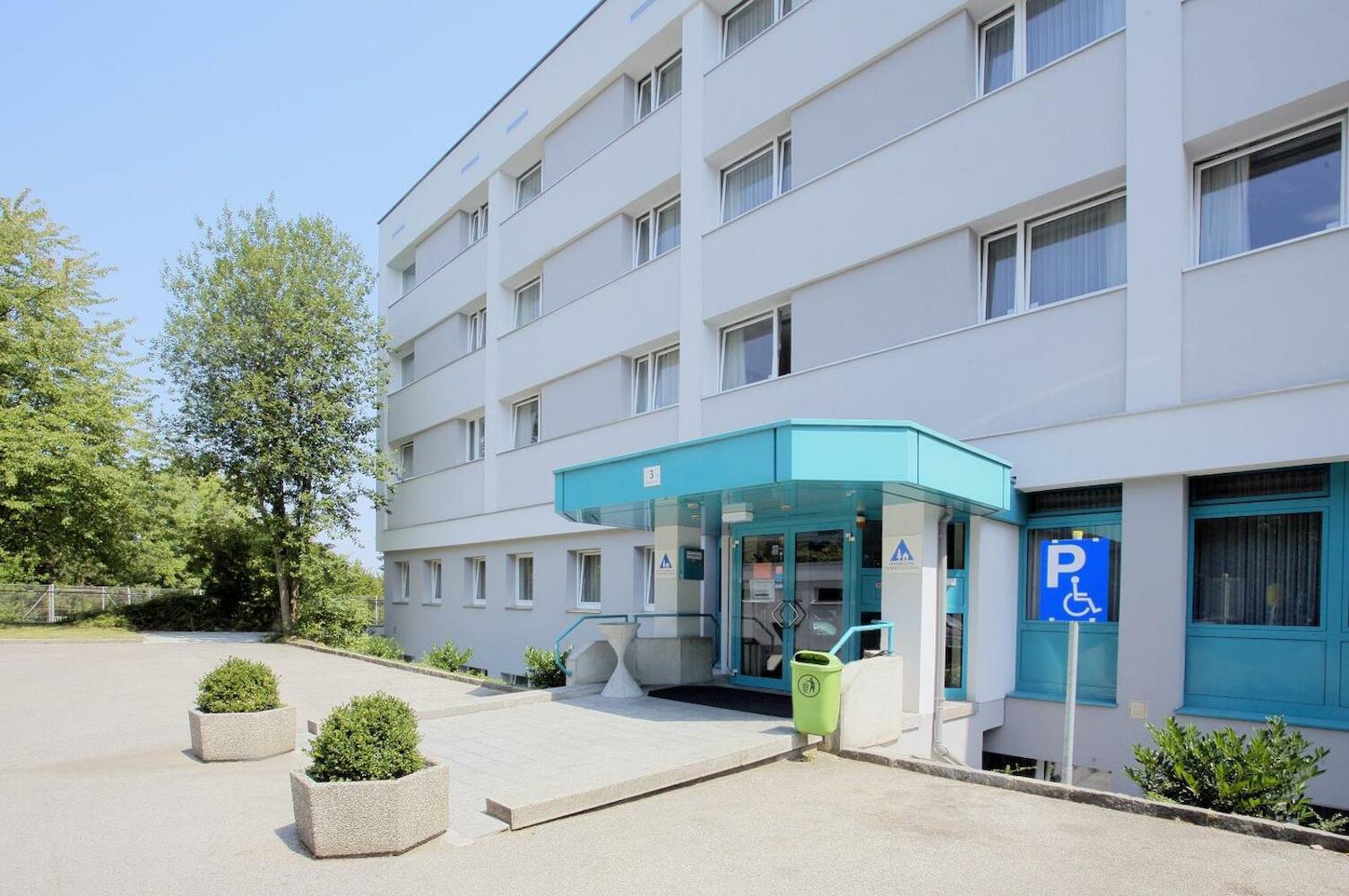 Where to stay in Linz on a budget