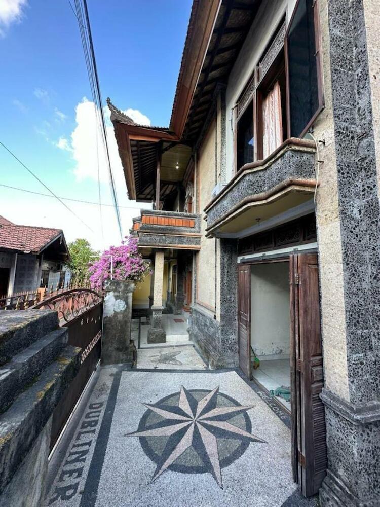 Rodin Bali Hostel