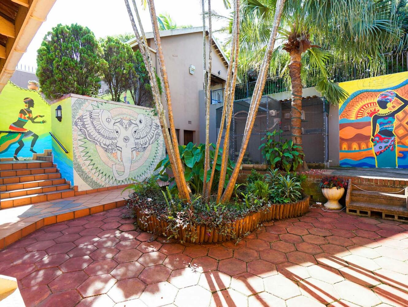 Aweh Africa Backpackers in Durban - Prices 2020 (How to compare?)