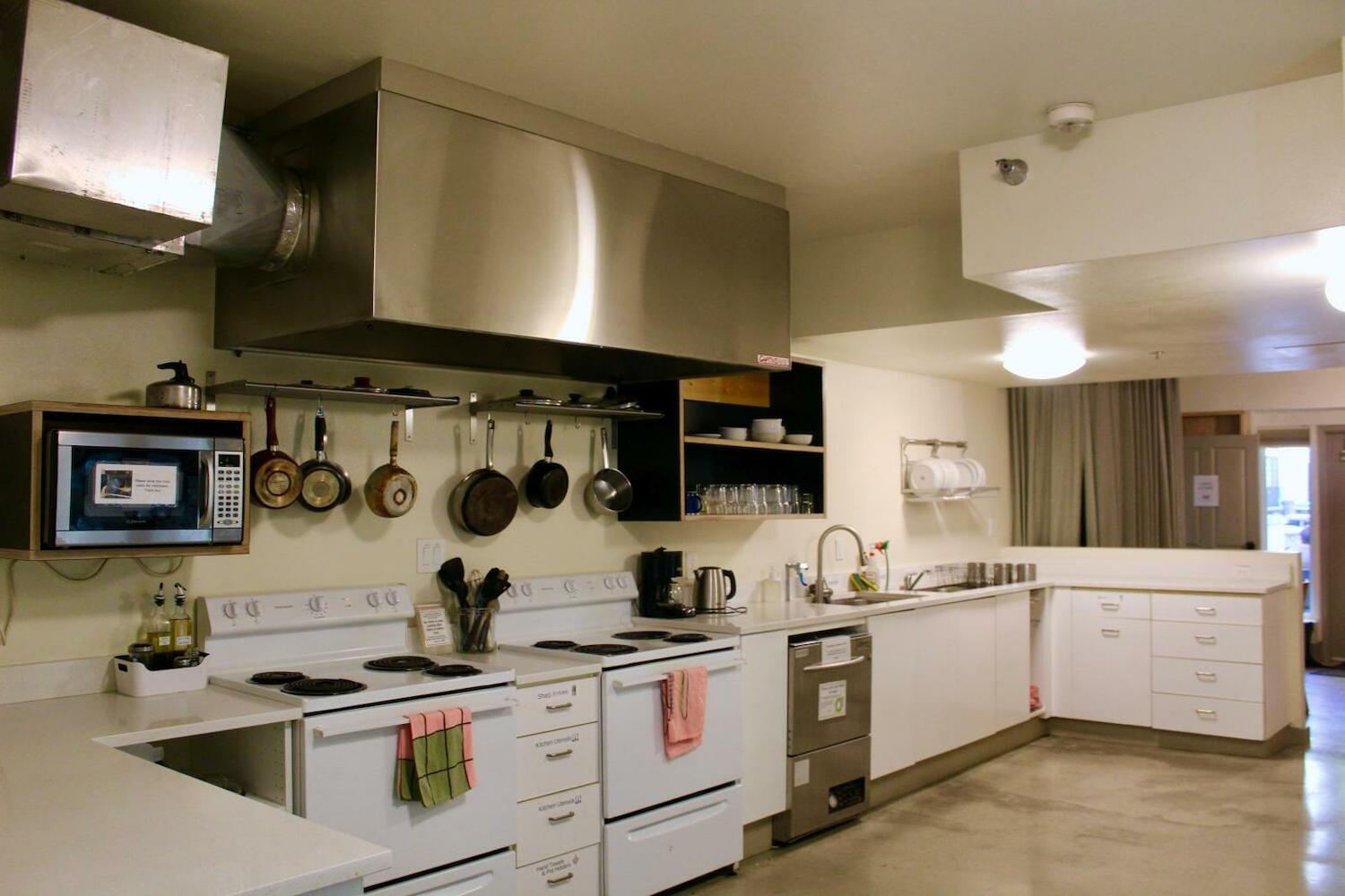 Northwest Portland Hostel, Portland