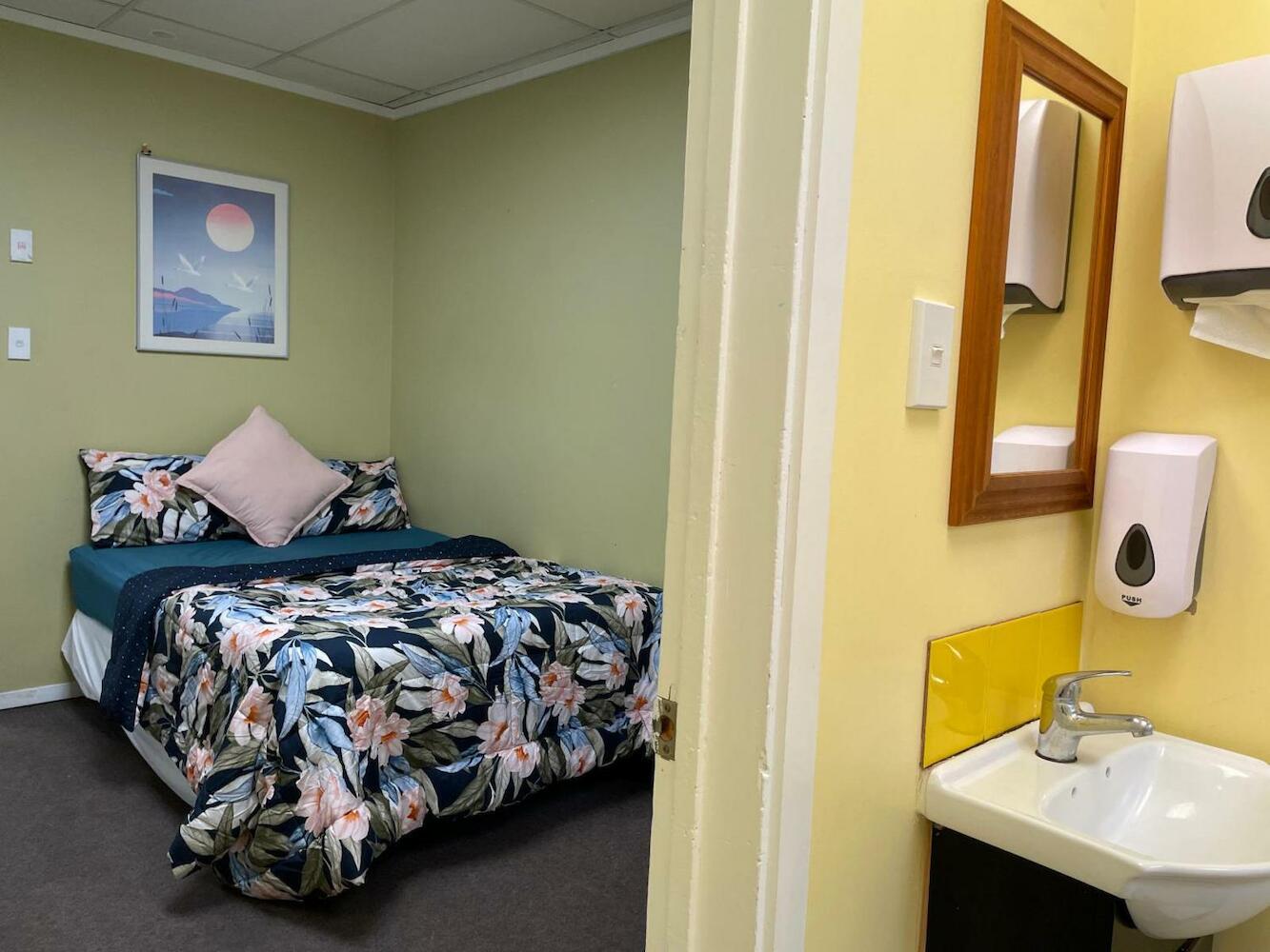 Silverfern Backpackers, Auckland