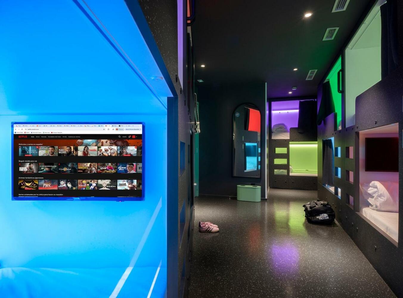 Amistat Barcelona City Hostel