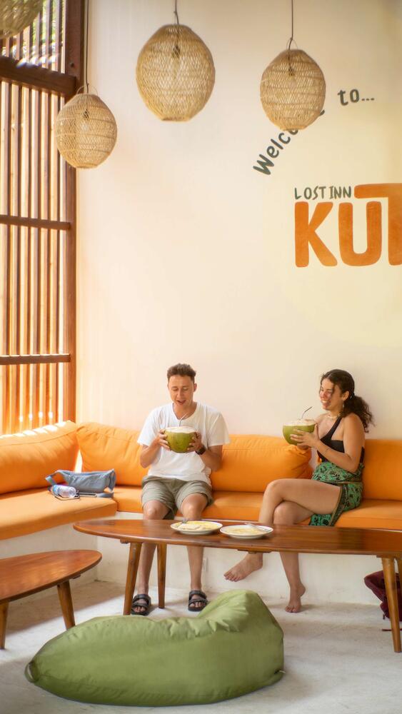 Merendeng Hostel Kuta