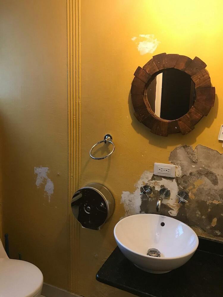 El Hostal Portelli - Solo Para Extranjeros, Bogotá