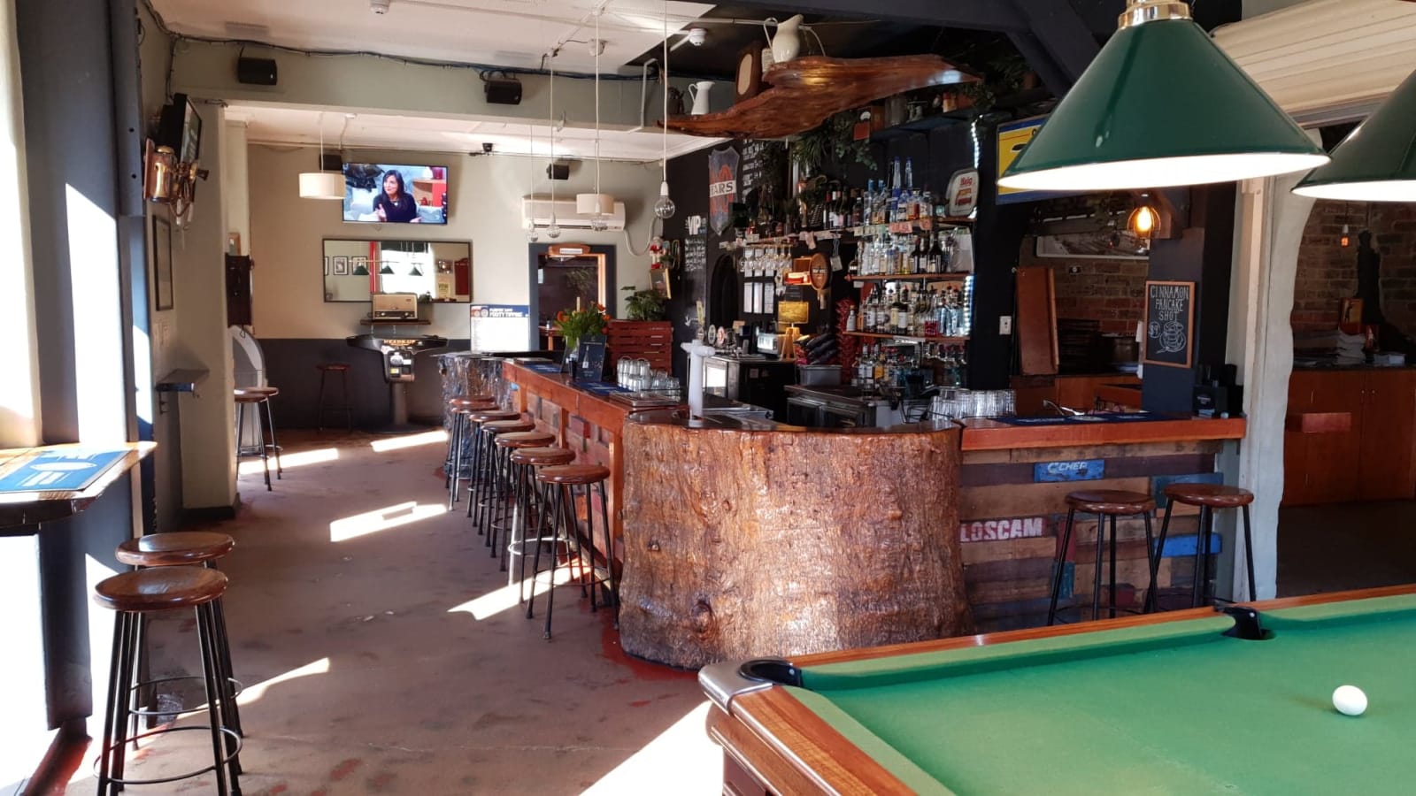 Bev & Mick's International Backpackers at Mcmahon's