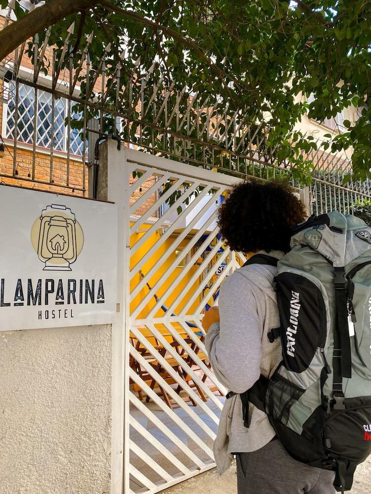 Lamparina Hostel