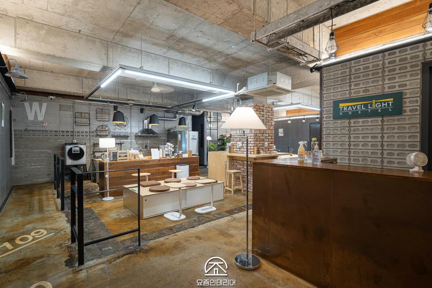 Travel Light Capsule Hostel