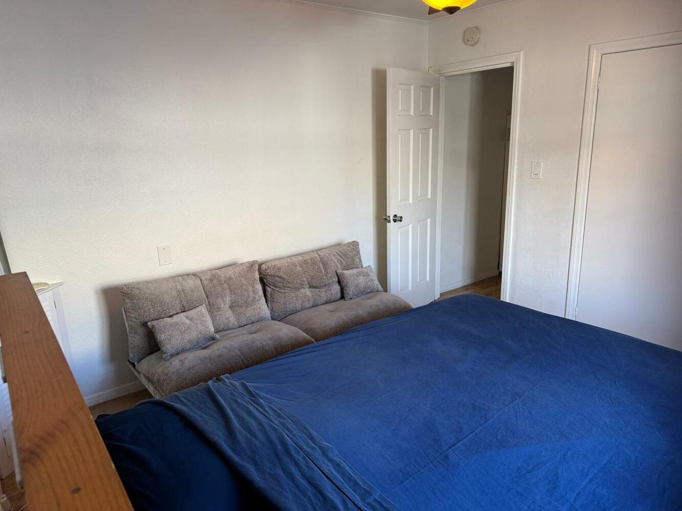 The Ardmore Home Share, Los Angeles