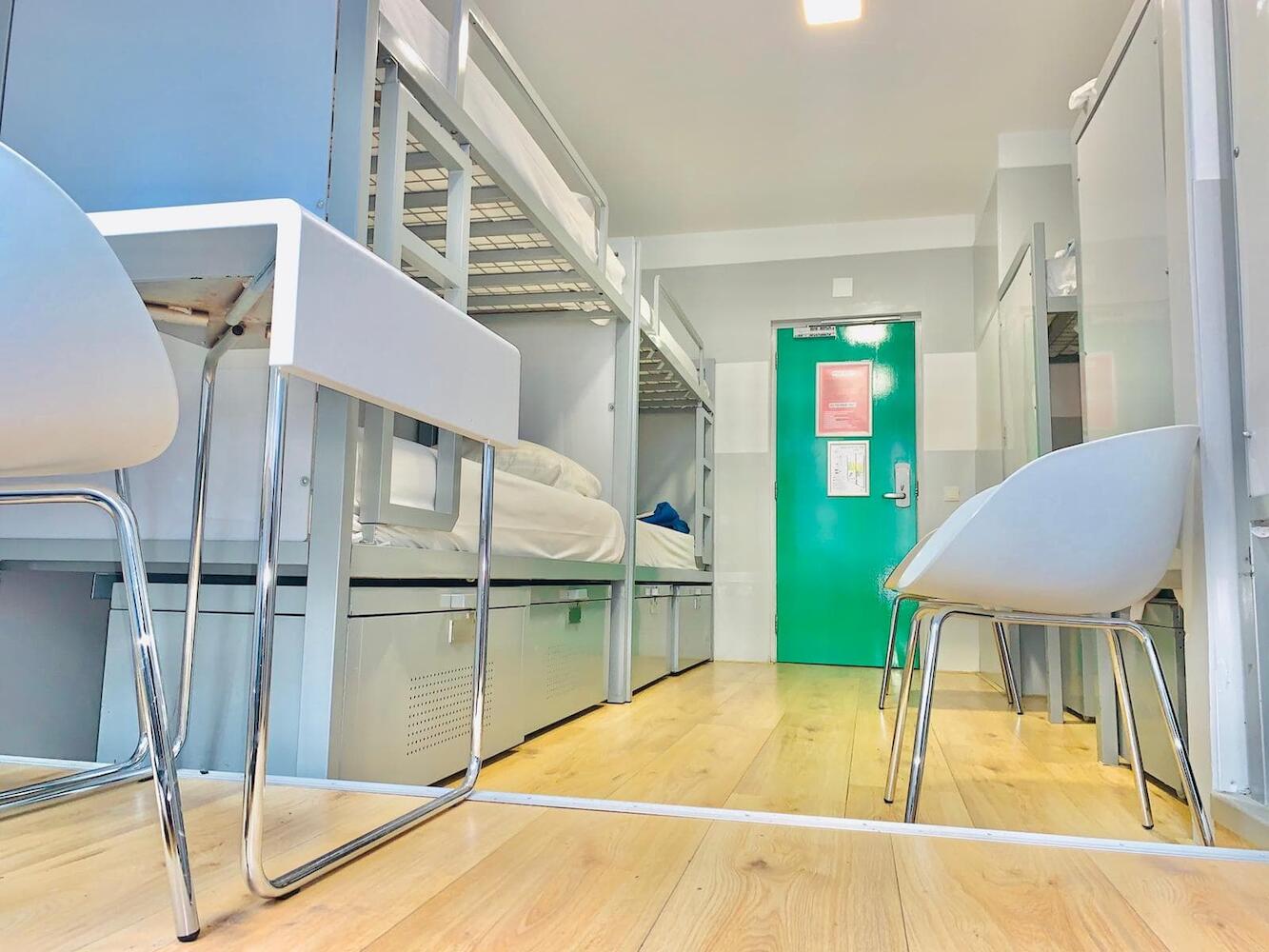 The White Tulip Youth Hostel in Amsterdam Prices 2021 (How to compare?)