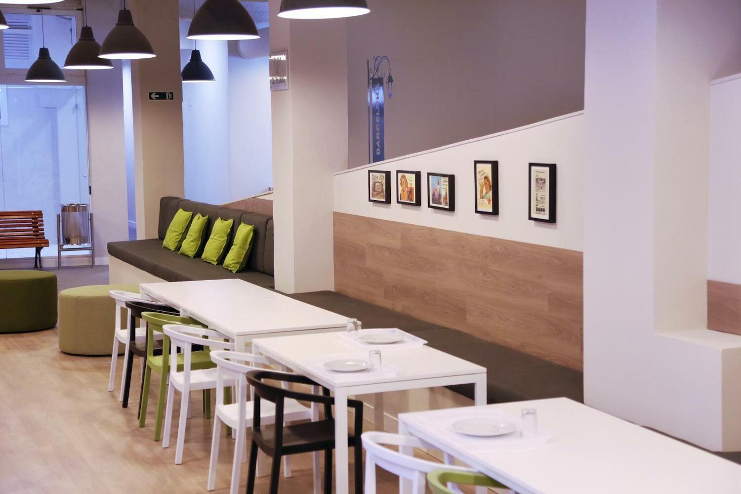 Hola Hostel Eixample