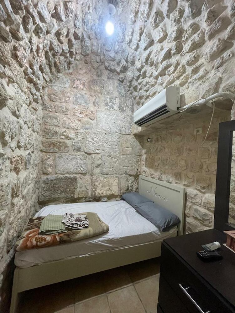 Bab El-Silsileh Hostel